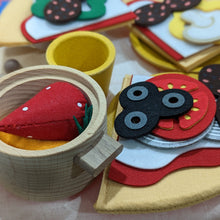 Load image into Gallery viewer, Felt Pizza