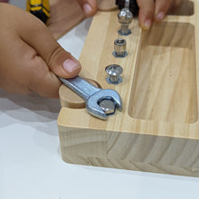 Load image into Gallery viewer, Tool Bus