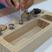 Load image into Gallery viewer, Tool Bus