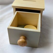 Load image into Gallery viewer, Montessori Coin Permanence Draw
