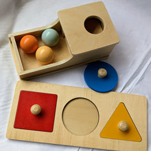 Load image into Gallery viewer, Montessori First Shapes Jumbo Puzzles
